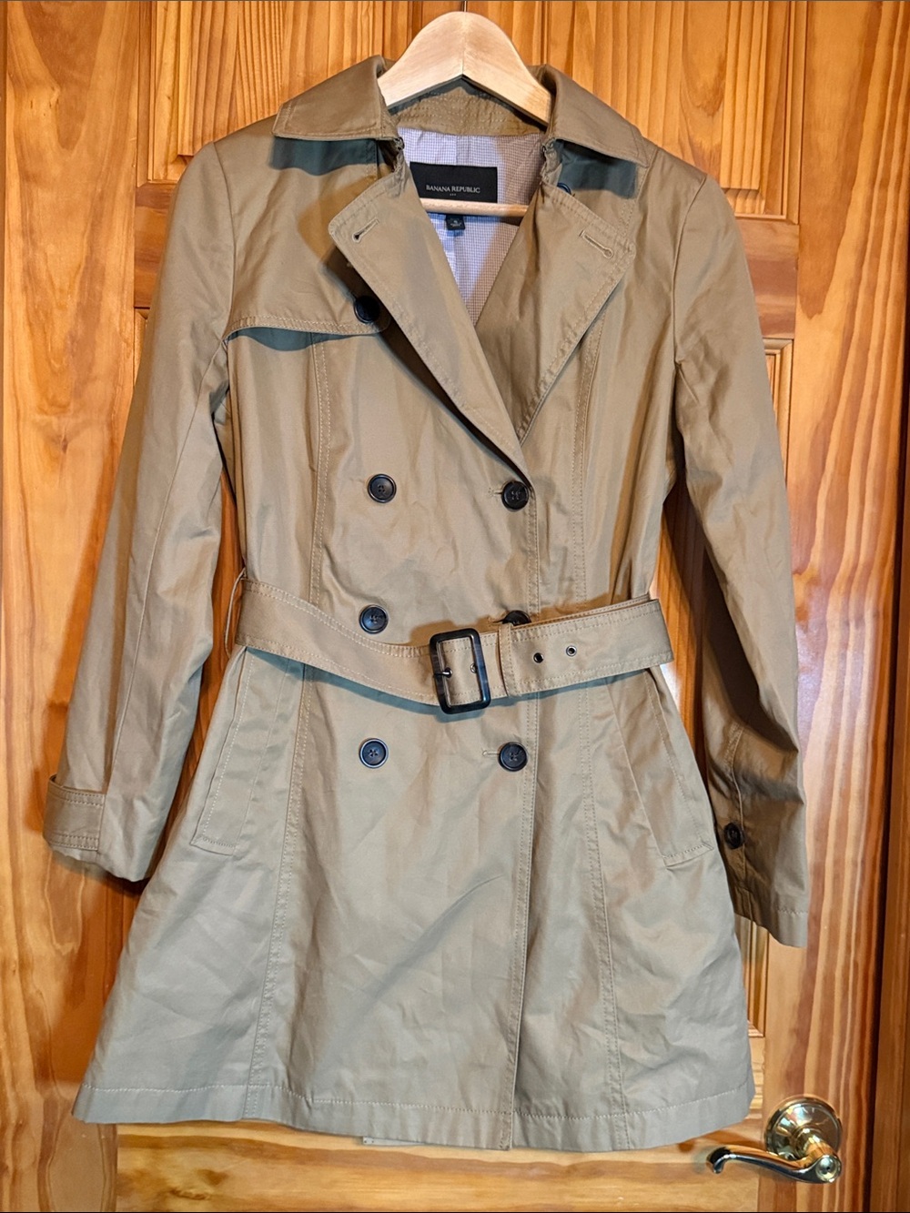 Banana Republic Tan Trench Coat with Belt